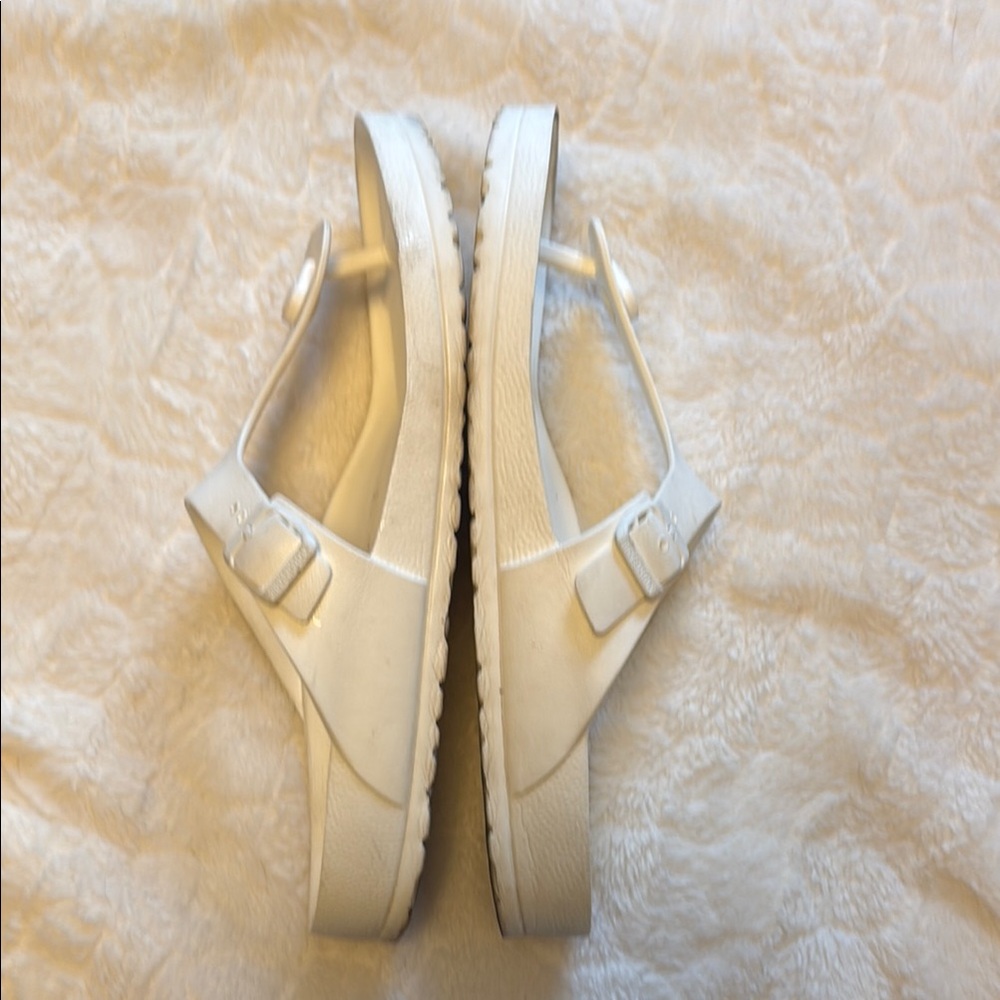 Eva Men’s size 12-12.5 Birkenstock White Sandals with Buckle - Picture 4 of 6